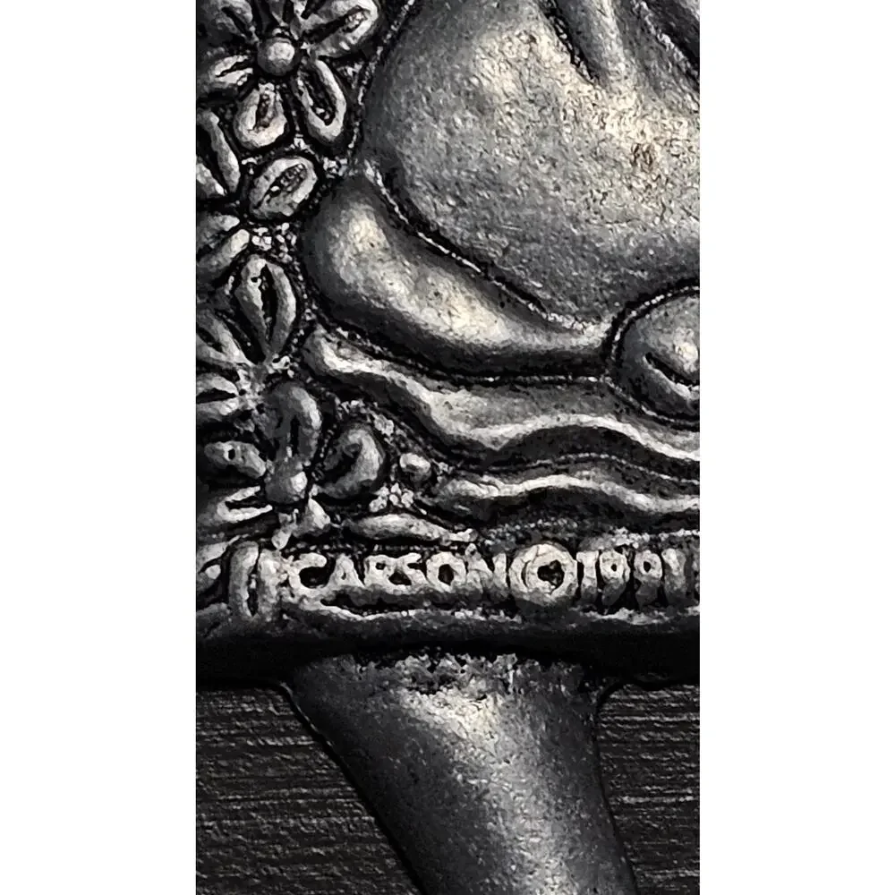 Vintage 90s Rustic Farmhouse Pewter Pigs in Love Wall Hanger